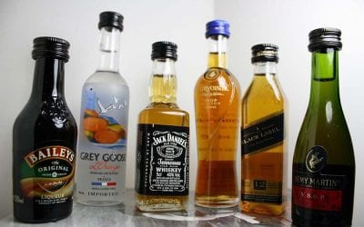 should airlines ban alcohol