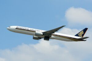 Singapore Airlines 777-300ER by Masakatsu Ukon